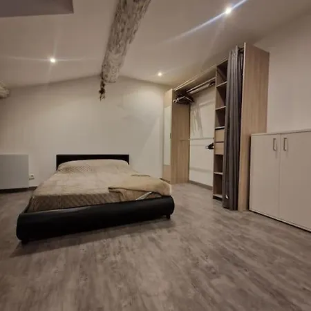 La M House - Gilles