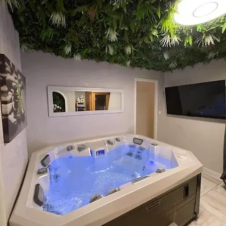 La M House - Gilles