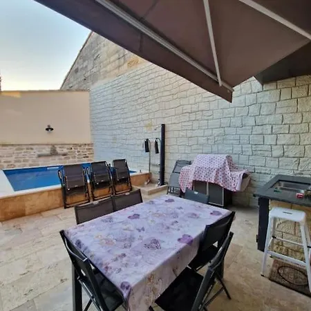 La M House - Gilles * Saint-Gilles (Gard)